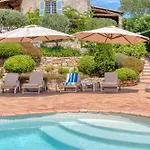 Villa Au Calme Jardin Piscine Proche Mer Et Centre Ville